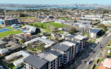 Visitors check out new Northcote state homes at community day